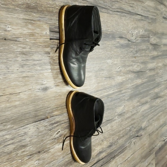 Boots - Picture 2 of 4